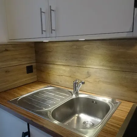 Olympia Apartment *
